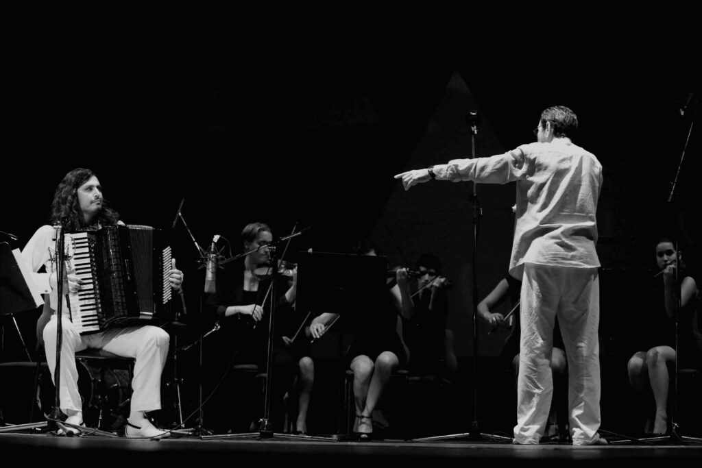 Marco Lo Russo Leo Brouwer Orchestra de La Havana foto by GG Bianchini